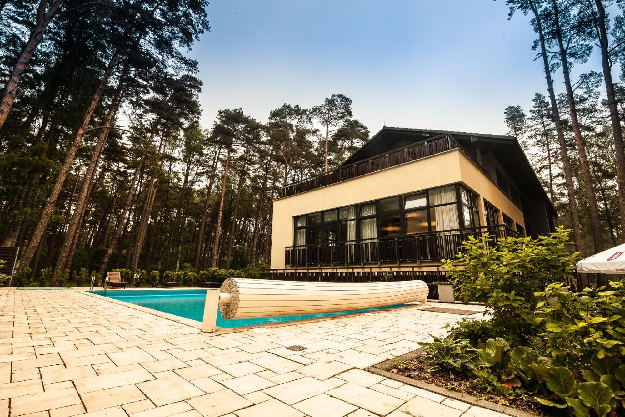 Natura Resort *
